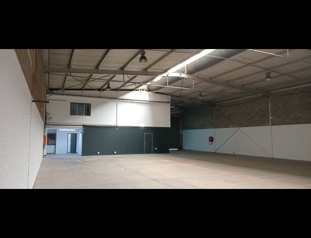 620M² WAREHOUSE TO LET IN LASER PARK
